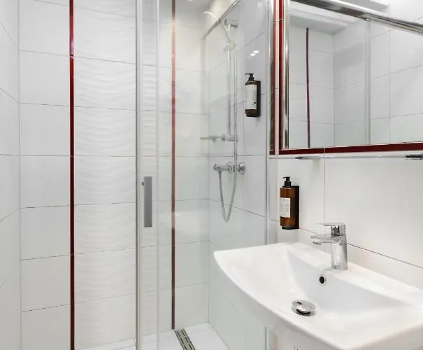 Czarny Kormoran * هيل