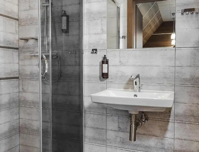 Czarny Kormoran هيل